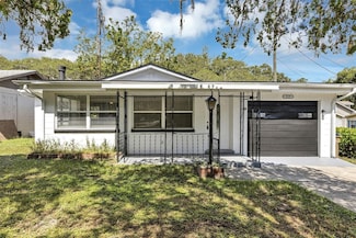 5539 Bertsville Rd, Lady Lake, FL 32159