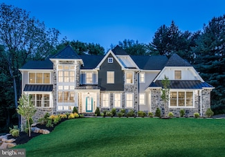 11 Harvey Ln, Malvern, PA 19355