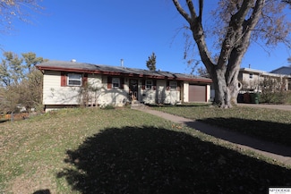 108 Hillside Dr, Bellevue, NE 68005