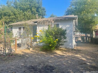 2223 W Houston St, San Antonio, TX 78207