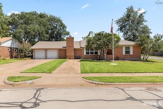 4819 Earl St, Wichita Falls, TX 76302