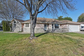 704 Vincent Ave, Central Point, OR 97502