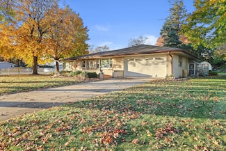 2113 Mount Zion Ave, Janesville, WI 53545