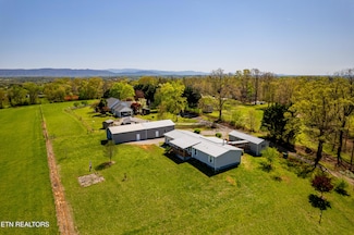 1421 Salem Loop Rd, Maryville, TN 37801