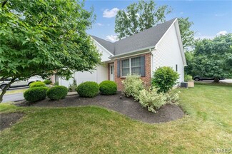4000 Franklin St Unit 17, Hamburg, NY 14075