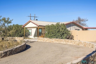 205 Black Range Ave, Truth Or Consequences, NM 87901