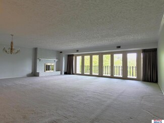 3003 Paddock Rd Unit 518, Omaha, NE 68124