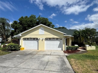8829 Courtyard Ln, Groveland, FL 34736