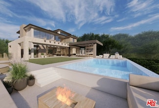 590 N Tigertail Rd, Los Angeles, CA 90049