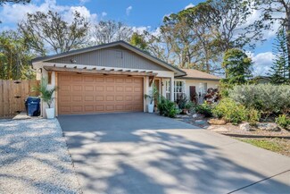 2882 Grand Cayman St, Sarasota, FL 34231