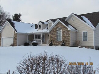 13642 Carlton St, Burton, OH 44021