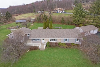 5 Hess Rd, Callicoon, NY 12723