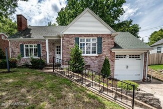 123 Lavinia St, Jefferson City, MO 65109