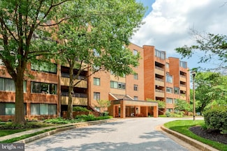 1 Southerly Ct Unit 601, Towson, MD 21286