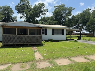 1318 Jackson Ave, Lamont, OK 74643