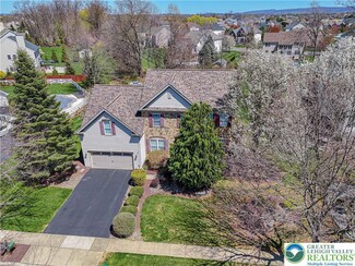 6986 Periwinkle Ct, MacUngie, PA 18062