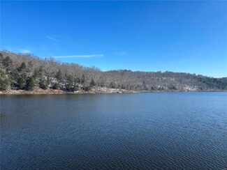 25 Still Water Ct, Unincorporated, MO 63385