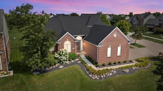 13103 Karl Dr, Plymouth, MI 48170