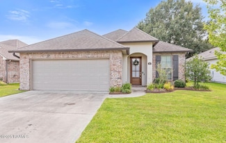 111 Safe Haven Dr, Carencro, LA 70520