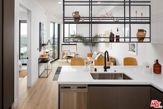 3833 Dunn Dr Unit PH6, Culver City, CA 90232