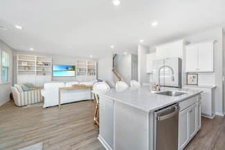 6976 Pumpkinseed Dr, Johns Island, SC 29455