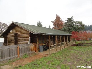 175 5th St, Scotts Mills, OR 97375