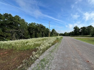 000 S Stonecrest Cir, Harrah, OK 73045