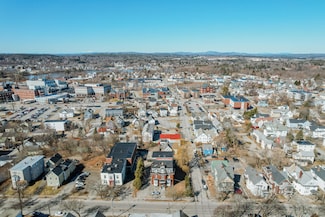 142 College St, Lewiston, ME 04240