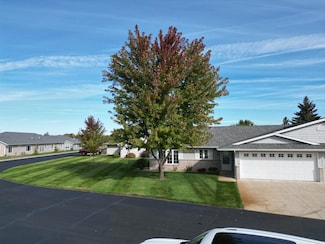 810 Amanda Ln, Alexandria, MN 56308