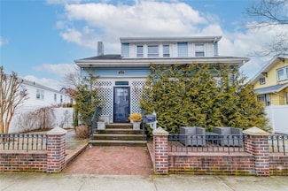 50 E Hudson St Unit Upper, Long Beach, NY 11561
