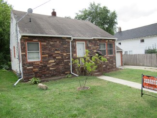 860 Leonard St NE, Grand Rapids, MI 49503