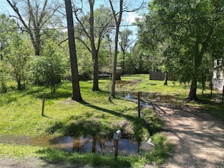3720 N Winfree St, Dayton, TX 77535
