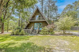 216 Pinecone Ave, Raeford, NC 28376