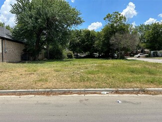 2521 Campbell St, Fort Worth, TX 76105