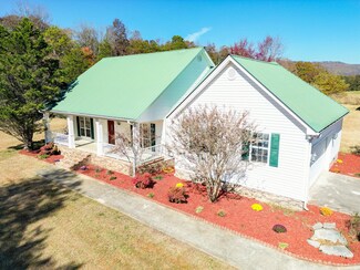 2156 Cave Springs Rd, Rising Fawn, GA 30738