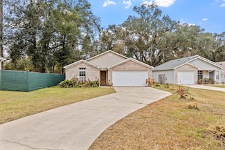 4512 Russells Pond Ln, Tallahassee, FL 32303