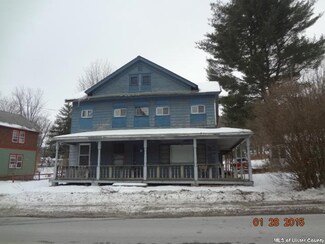 17 Canal St, Ellenville, NY 12428