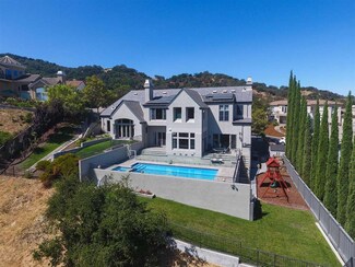 7220 Glenview Dr, San Jose, CA 95120