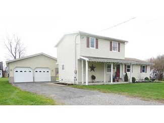 10546 Maple Ridge Rd, Medina, NY 14103