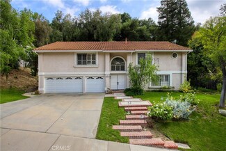 22354 Dardenne St, Calabasas, CA 91302