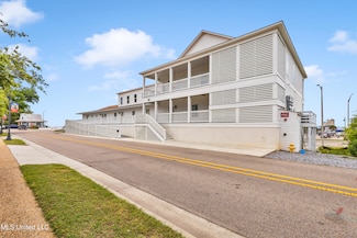 254 E Beach Blvd, Pass Christian, MS 39571