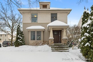 1602 Wealthy St SE, Grand Rapids, MI 49506