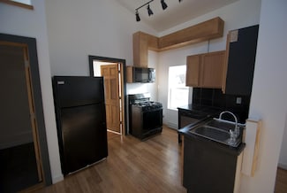 25 E 26th St Unit 3, Minneapolis, MN 55404