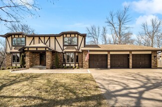 3770 Rosewood Ln N, Plymouth, MN 55441