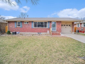 621 Trail Ridge Rd, Lincoln, NE 68505