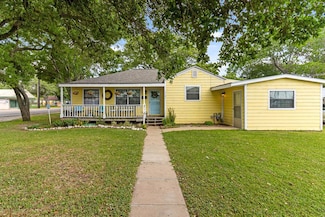 3101 8th St, Bay City, TX 77414