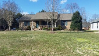 618 W Peeler St, Salisbury, NC 28146
