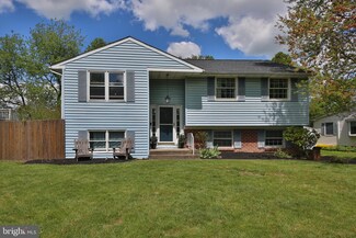 230 Hillcrest Dr, Doylestown, PA 18901