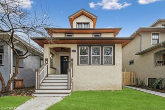 1154 Gunderson Ave, Oak Park, IL 60304