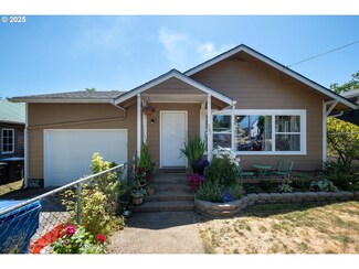 763 SE 7th St, Toledo, OR 97391